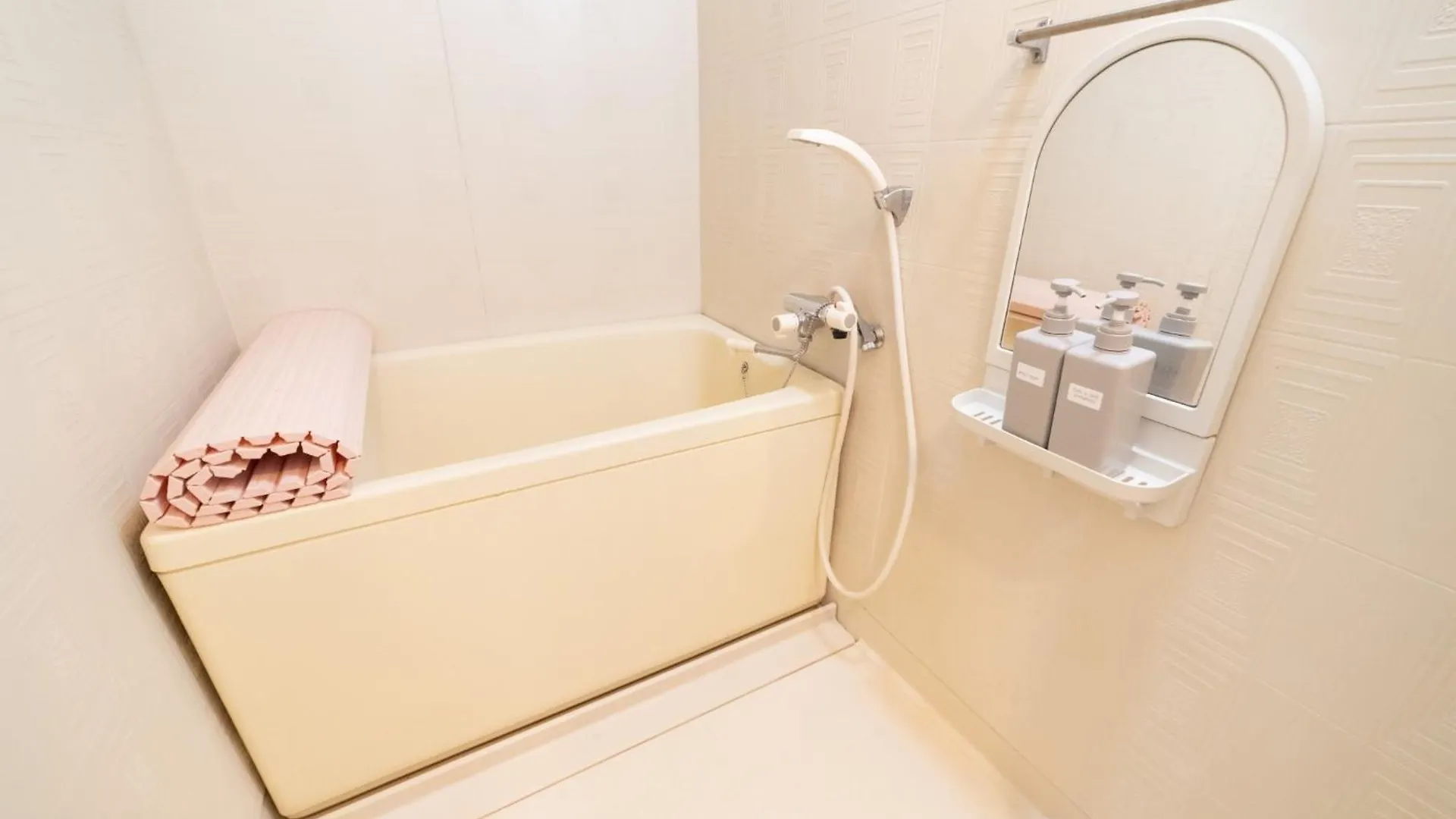 Nakajima Park West House / Vacation Stay 5418 Sapporo